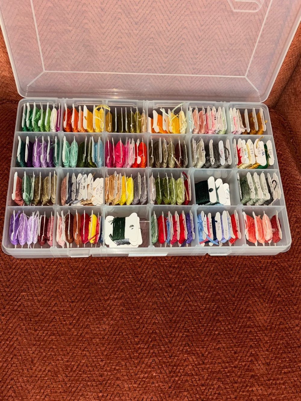 Assorted Embroidery Thread and Organizer Pack  Approximately 300 Cards of Thread - Picture 8 of 9